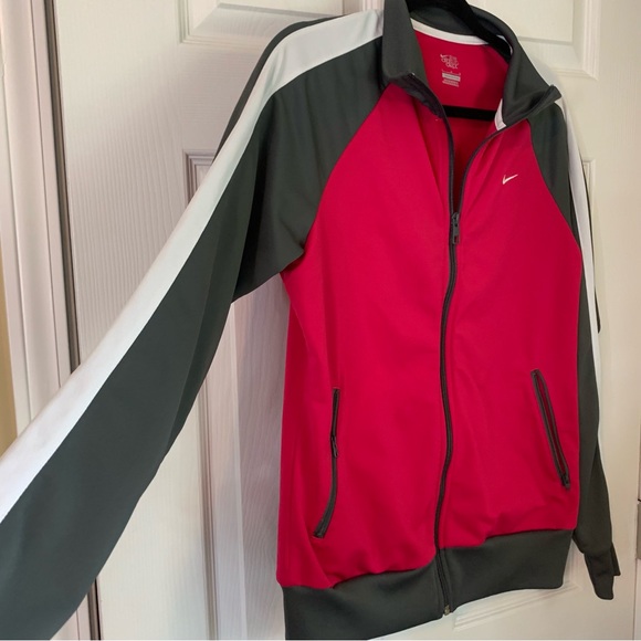 Nike the Athletic Dept Zip Up Pink and Grey Sports Jacket, size L - Picture 4 of 9
